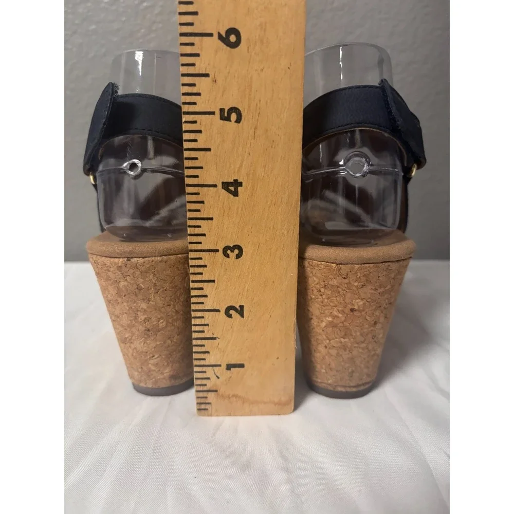 Clarks Womens 8.5 Wedge Sandals Navy Blue Studded Cork Platform Cushion Soft